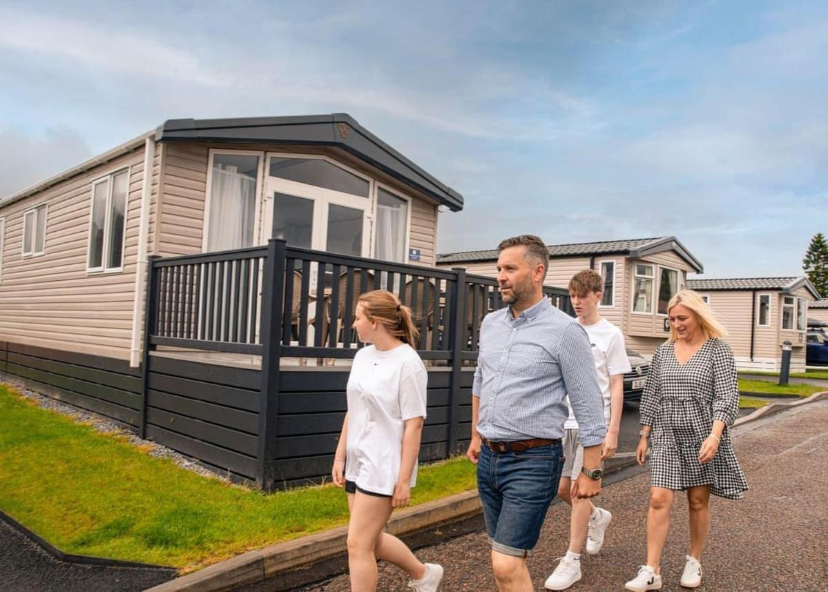 Ben Nevis Holiday Park Banavie Экстерьер фото